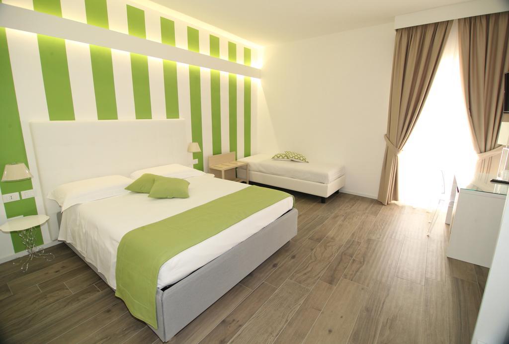 Domus Nova Hotel Reggio di Calabria Bagian luar foto